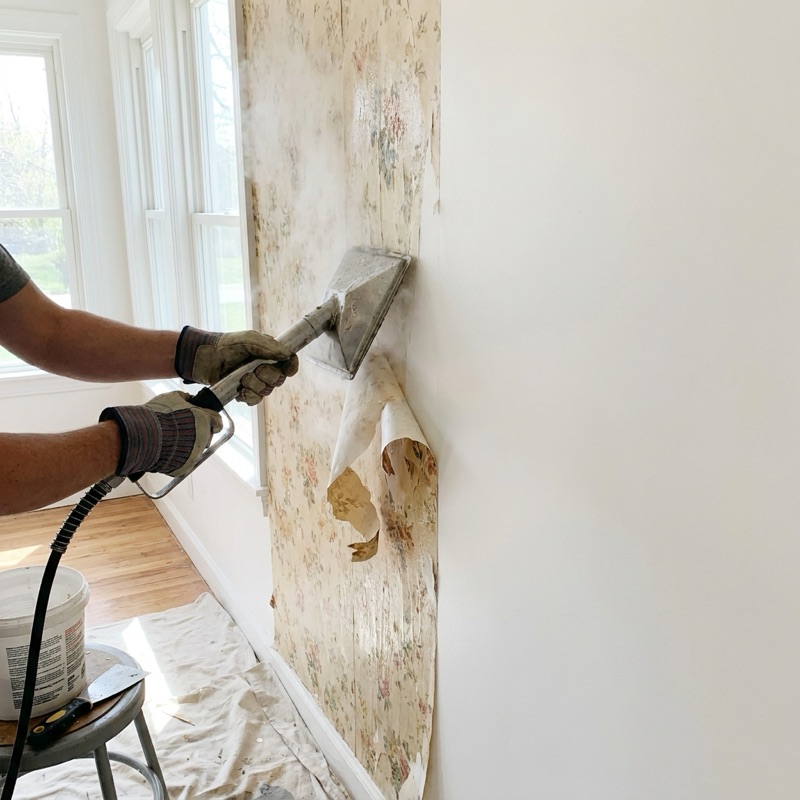 Professional wallpaper stripping in New Smyrna Beach FL